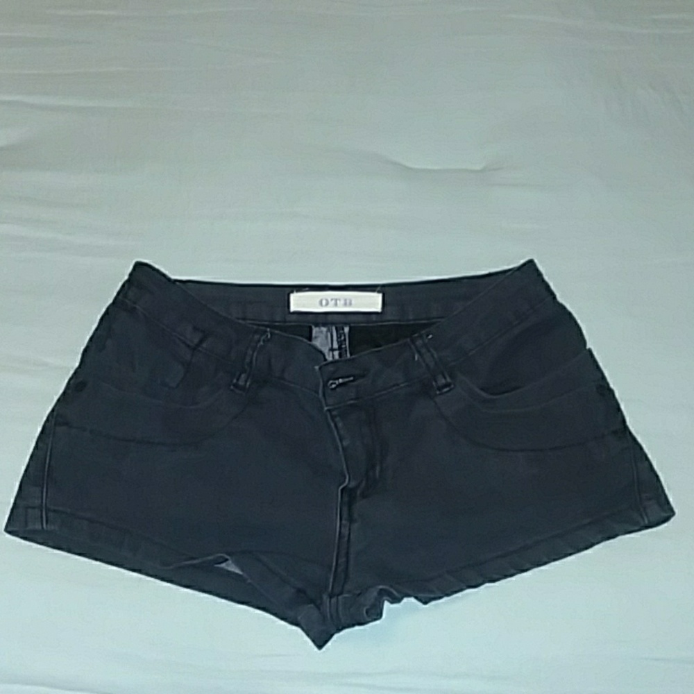 OTB back shorts (sz3)